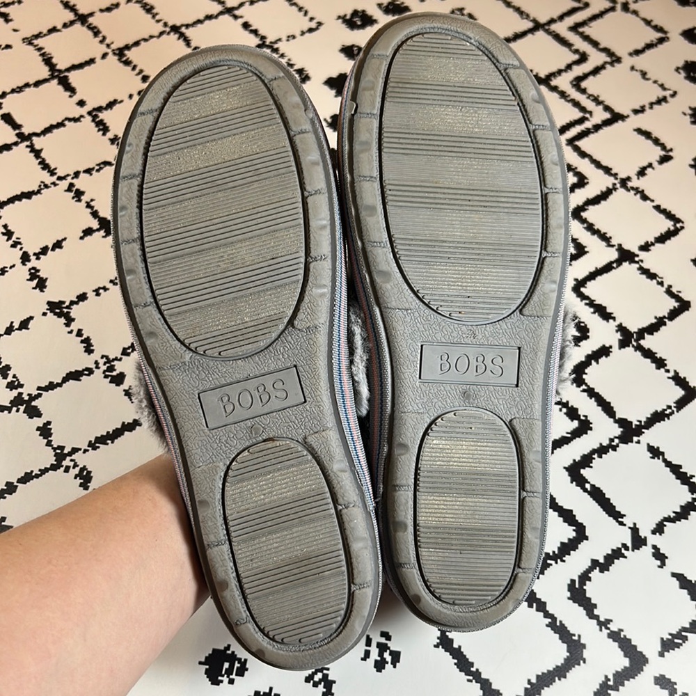 SKECHERS BOBS Too Cozy - Snuggle Rovers Women’s Slippers - US Size 8 - GUC - Picture 9 of 11